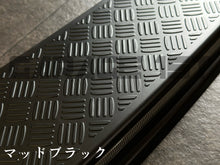 画像をギャラリービューアに読み込む, ディフェンダーリアバンパーガード / LANDROVER(ランドローバー) DEFENDER 90 110 130