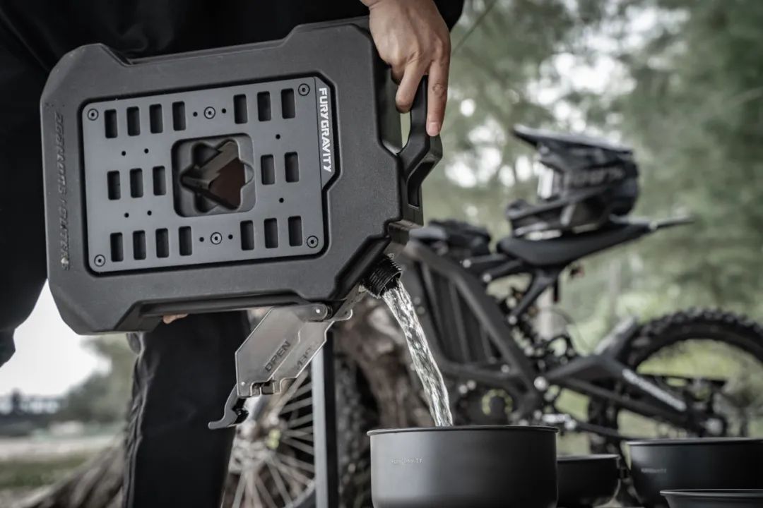 FuryスペアタイヤキャリアType2専用ロトパックス – Garage-1st