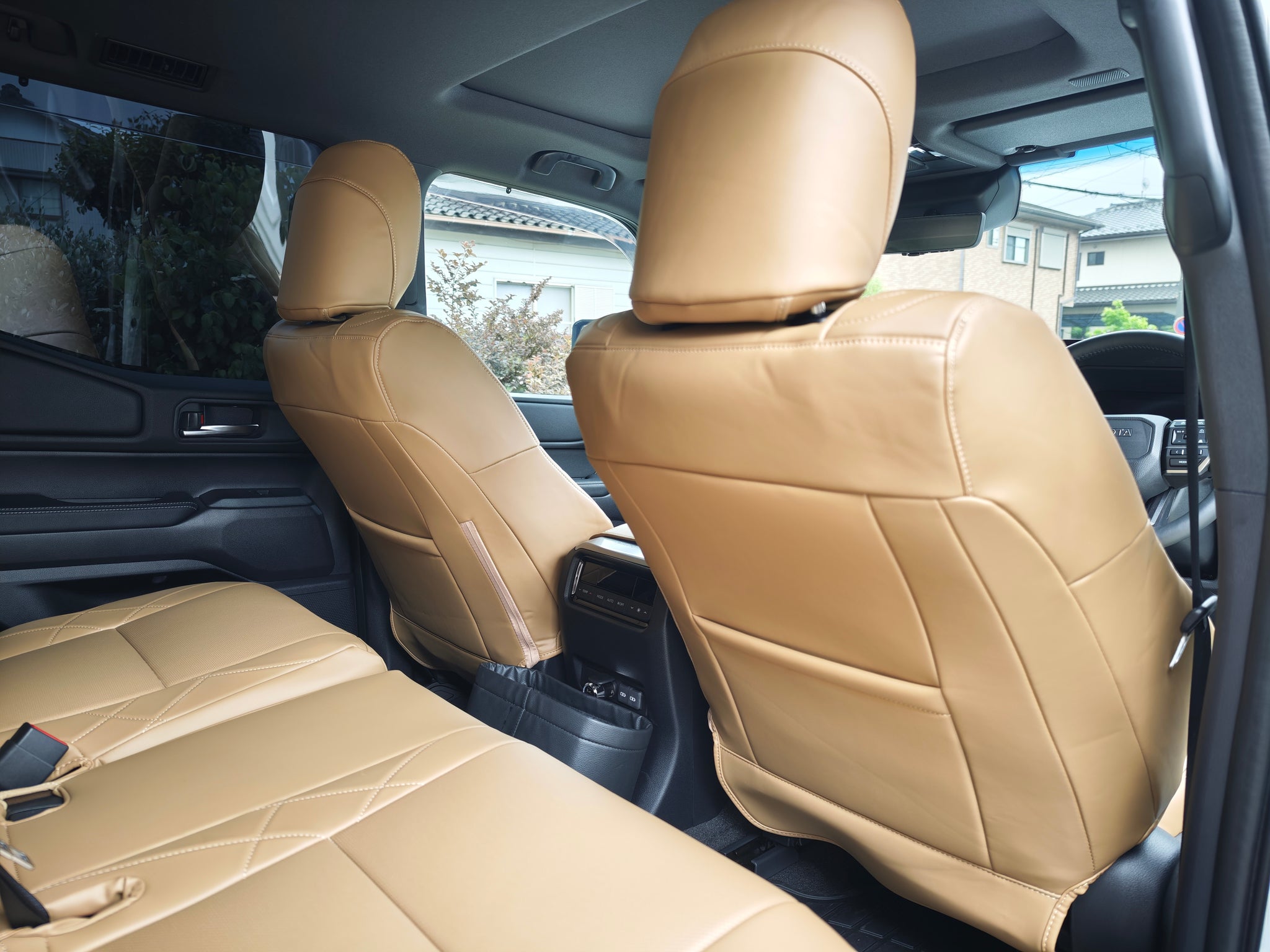 LC250 / LC300専用 サイドダイヤモンドステッチ シートカバー