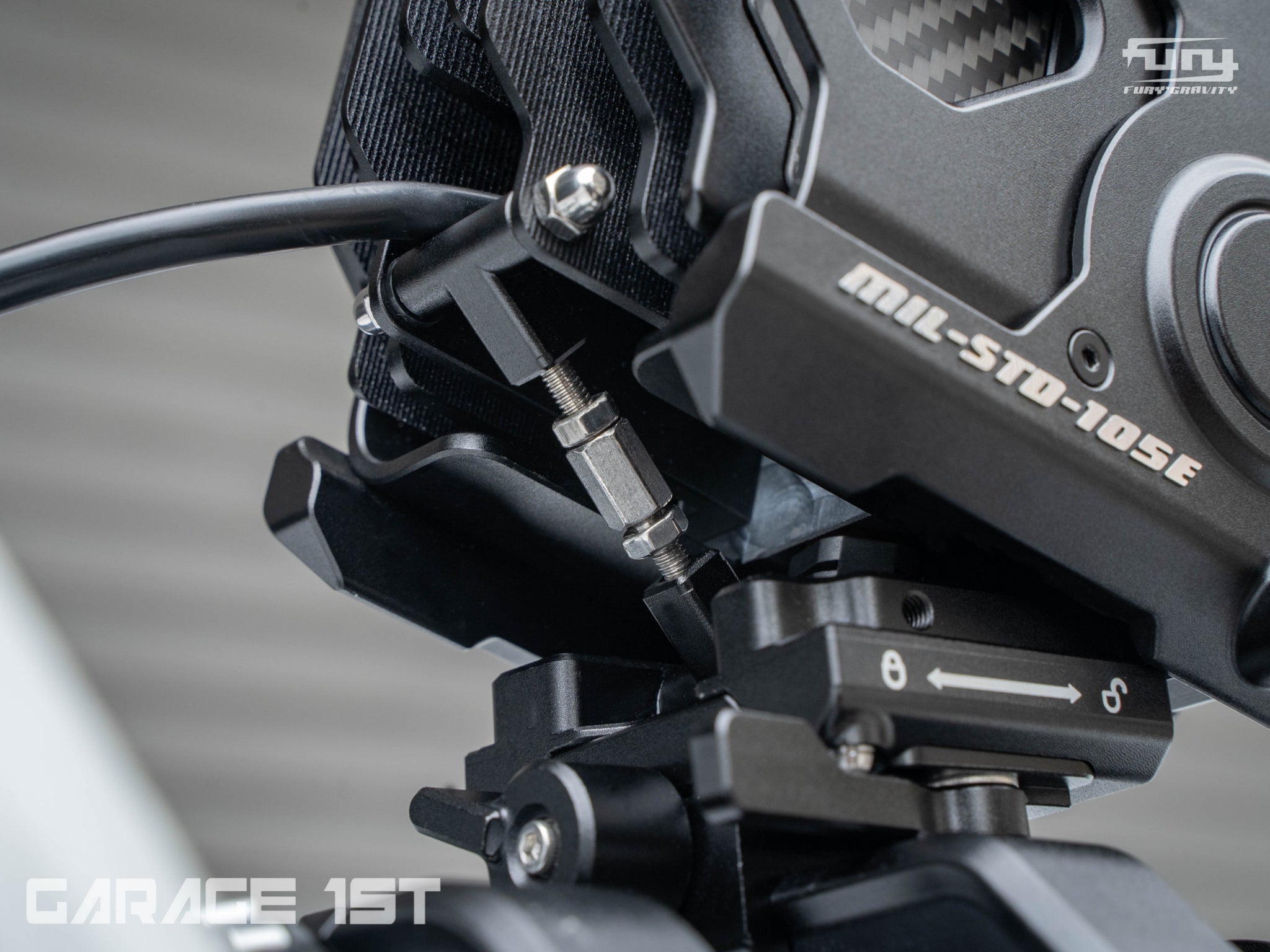 Fury Aピラーマウントライト JEEP Wrangler