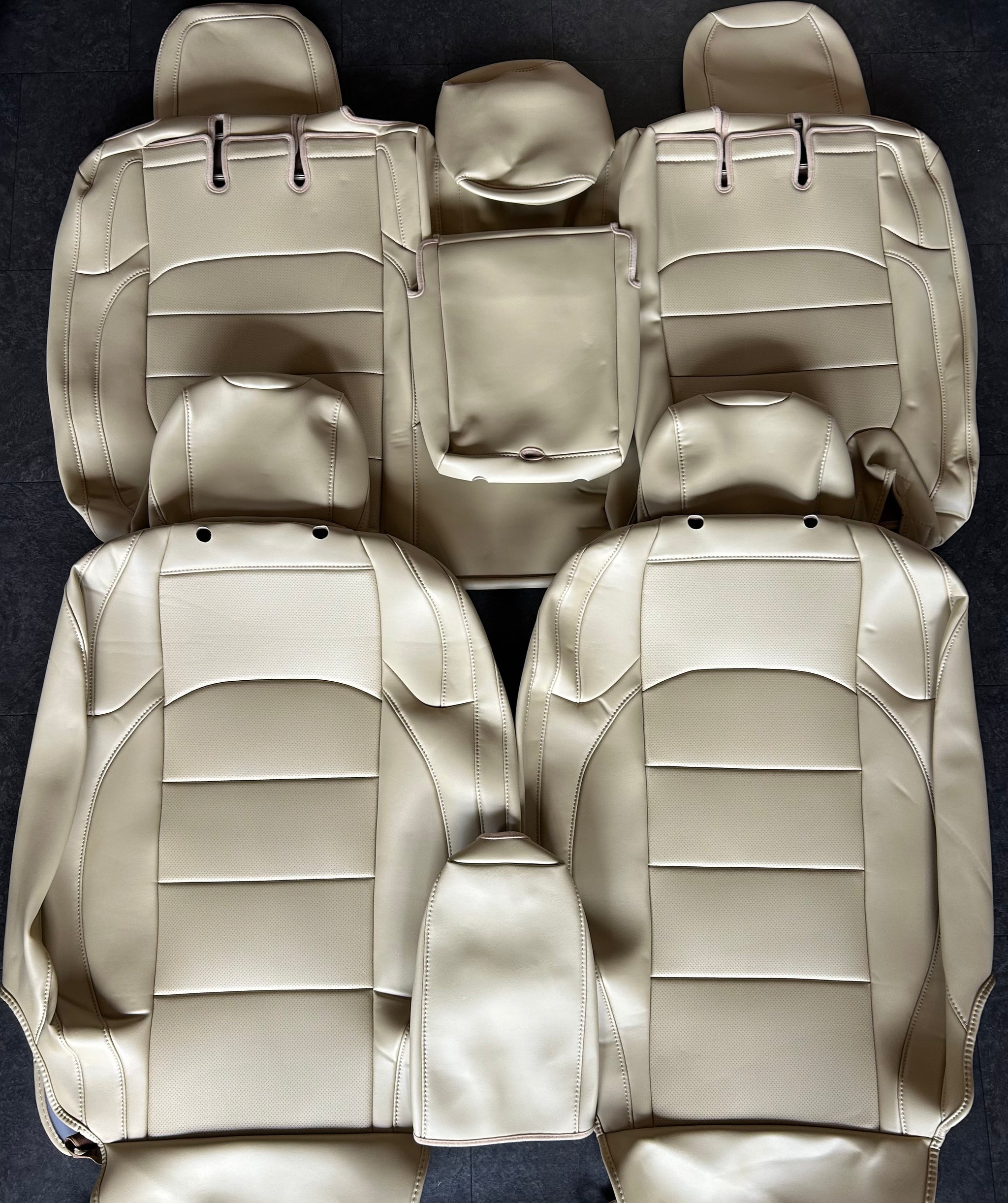 レッド、キャメル、ベージュ入荷しましたJeepラングラーJK専用 レッド、キャメル、ベージュ入荷しましたJeepラングラーJK専用