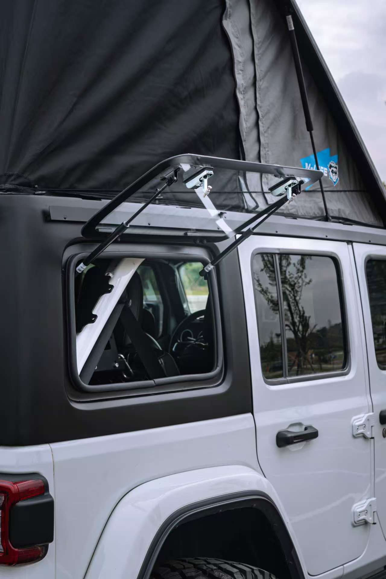 ポップアップ式 ルーフテントＢ型 160 Amazon.co.jp: TentBox - 車のルーフトップテント クラシック